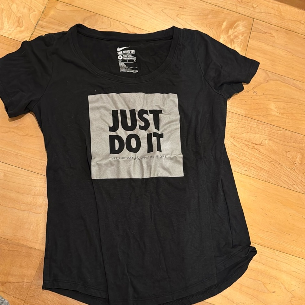 T-shirt Nike